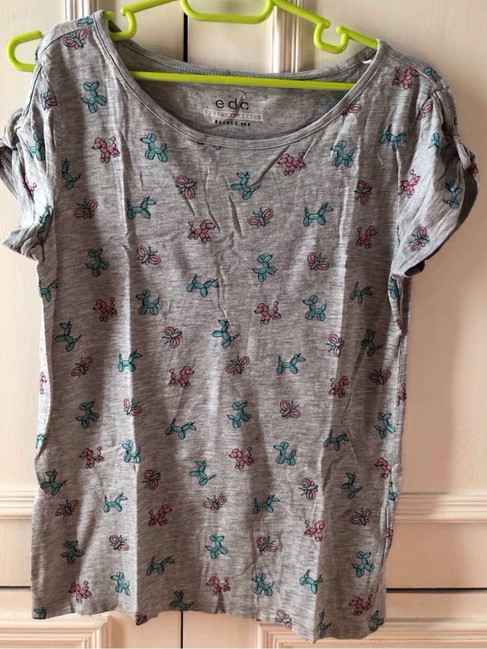 edc by Esprit Gray Short Sleeve Tee with Teal & Pink Balloon Animal Print